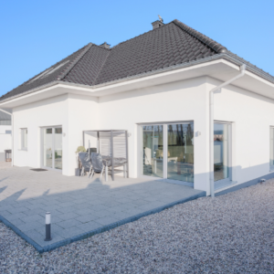 Terrasse en pavés et graviers